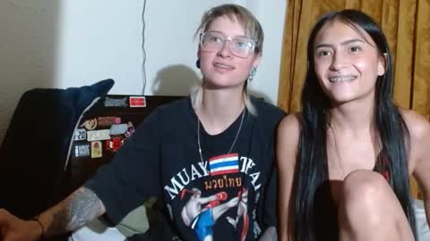 Snapshot of latinas_love05 chatting on February 3, 2:53 am latinas_love05 online show from February 3, 2:53 am