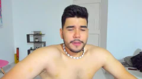 latinbeardcali online show from March 28, 3:17 am