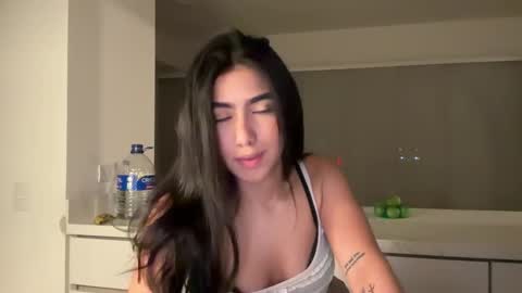 Hi -  online show from February 3, 6:22 am