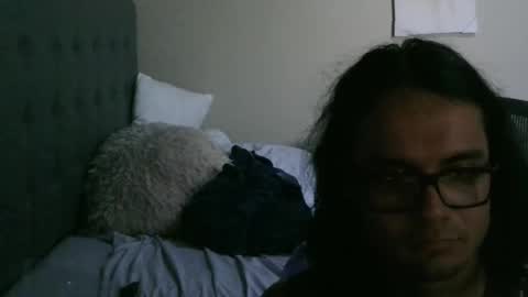 latinincognito online show from November 18, 7:18 pm