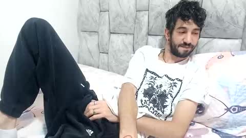 Snapshot of latinlustandfrenchkiss chatting on December 17, 3:07 pm latinlustandfrenchkiss online show from December 17, 3:07 pm