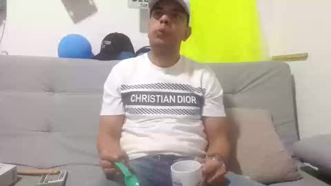 latinmartin254 online show from October 26, 4:18 am