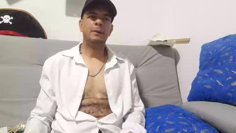 latinmartin254 online show from November 2, 4:15 am