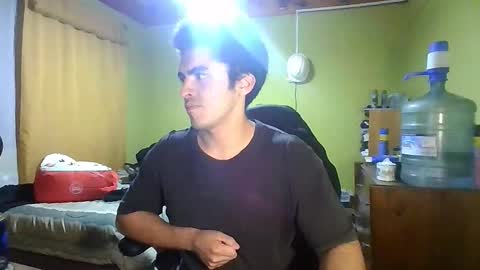 Snapshot of latinn_babe chatting on March 23, 2:48 am latinn_babe online show from March 23, 2:48 am