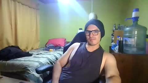 Snapshot of latinn_babe chatting on March 26, 3:12 am latinn_babe online show from March 26, 3:12 am