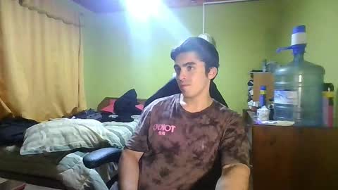 Snapshot of latinn_babe chatting on March 31, 3:19 am latinn_babe online show from March 31, 3:19 am