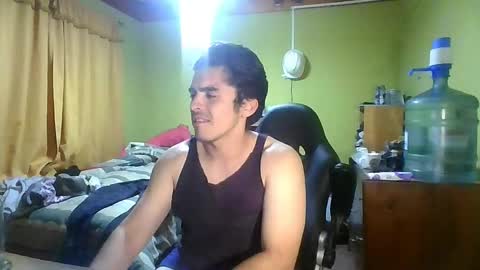 Snapshot of latinn_babe chatting on April 11, 5:12 am latinn_babe online show from April 11, 5:12 am
