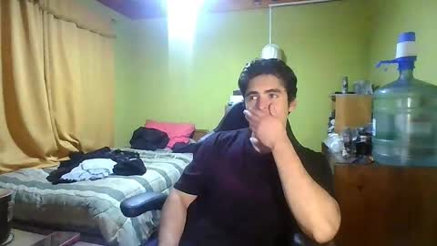Snapshot of latinn_babe chatting on April 14, 2:39 am latinn_babe online show from April 14, 2:39 am