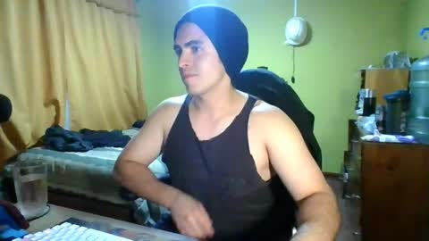 Snapshot of latinn_babe chatting on May 8, 5:13 am latinn_babe online show from May 8, 5:13 am