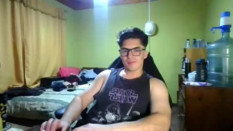Snapshot of latinn_babe chatting on May 15, 5:47 am latinn_babe online show from May 15, 5:47 am