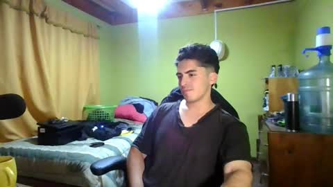 Snapshot of latinn_babe chatting on May 19, 4:52 am latinn_babe online show from May 19, 4:52 am
