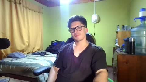 Snapshot of latinn_babe chatting on May 21, 4:30 am latinn_babe online show from May 21, 4:30 am