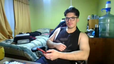 Snapshot of latinn_babe chatting on May 24, 5:01 am latinn_babe online show from May 24, 5:01 am
