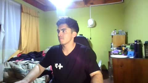 Snapshot of latinn_babe chatting on May 31, 5:48 am latinn_babe online show from May 31, 5:48 am