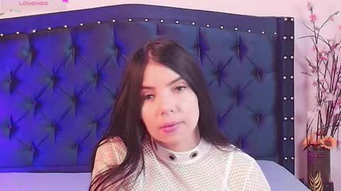 latinnangel online show from November 30, 12:14 am