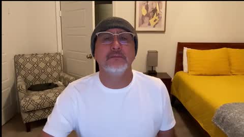 QS - INDEPENDENT MODEL online show from December 15, 3:33 am