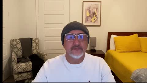 QS - INDEPENDENT MODEL online show from December 17, 4:29 am