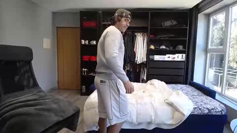 Snapshot of latino23bom chatting on March 1, 9:55 am sam online show from March 1, 9:55 am