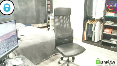 Snapshot of latino23bom chatting on March 28, 11:04 pm sam online show from March 28, 11:04 pm