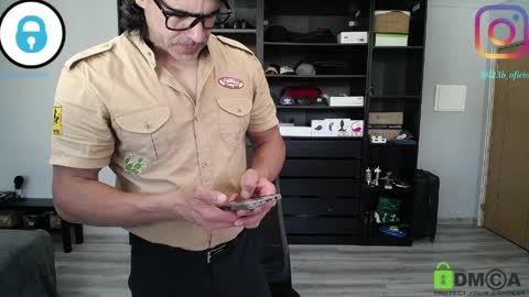 Snapshot of latino23bom chatting on April 3, 11:08 am sam online show from April 3, 11:08 am