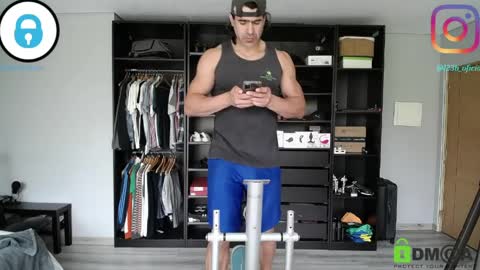 Snapshot of latino23bom chatting on April 7, 8:26 am sam online show from April 7, 8:26 am