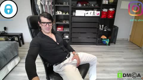 Snapshot of latino23bom chatting on April 8, 1:11 pm sam online show from April 8, 1:11 pm