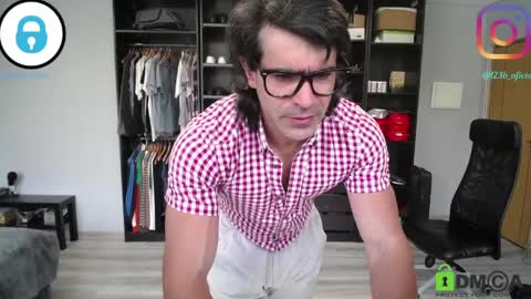 Snapshot of latino23bom chatting on April 10, 10:42 am sam online show from April 10, 10:42 am