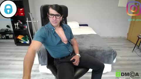 Snapshot of latino23bom chatting on April 14, 10:54 am sam online show from April 14, 10:54 am