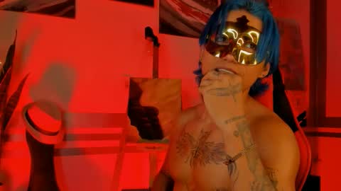 latino_boysmiles online show from March 18, 3:31 am