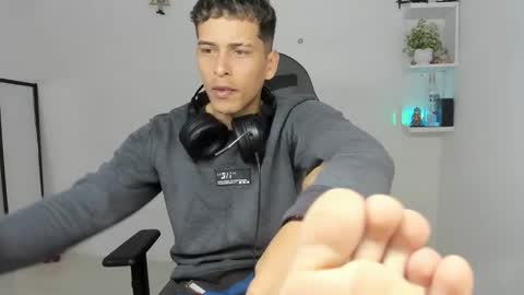 Snapshot of latinoalpha73 chatting on February 11, 2:00 pm latinoalpha73 online show from February 11, 2:00 pm