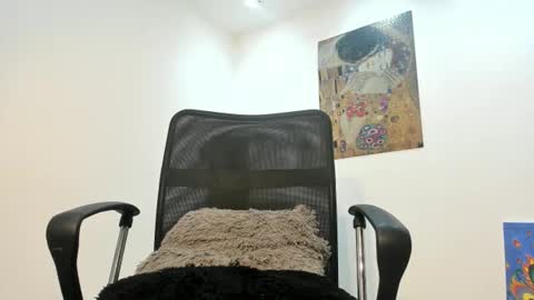 Snapshot of latinosediento chatting on April 23, 2:02 am latinosediento online show from April 23, 2:02 am