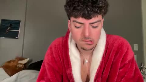 Snapshot of latinotwunk21 chatting on February 16, 9:00 pm Rylie Beck online show from February 16, 9:00 pm