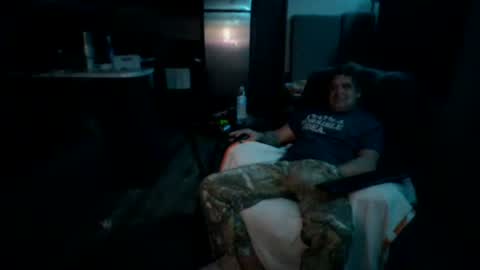 Snapshot of latniter742349 chatting on January 10, 5:15 am latniter online show from January 10, 5:15 am