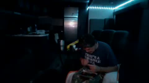 Snapshot of latniter742349 chatting on January 10, 11:22 am latniter online show from January 10, 11:22 am