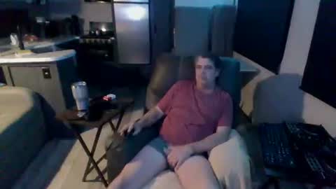 Snapshot of latniter742349 chatting on January 31, 6:46 am latniter online show from January 31, 6:46 am