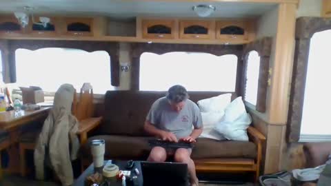 Snapshot of latniter742349 chatting on February 25, 4:10 pm latniter online show from February 25, 4:10 pm