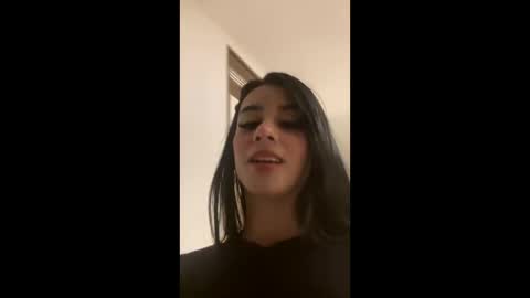 Snapshot of lau319414 chatting on March 25, 3:12 am Laura Valmont online show from March 25, 3:12 am