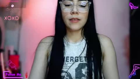 Snapshot of laujgray chatting on October 14, 3:29 am laujgray online show from October 14, 3:29 am