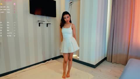 Snapshot of laumalove chatting on February 15, 5:04 am Lauma online show from February 15, 5:04 am