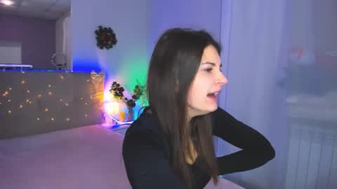 Laura online show from December 22, 6:21 am