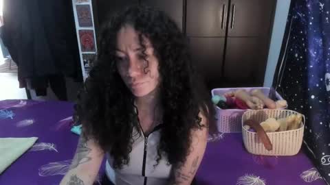  Wen  online show from November 27, 4:09 pm