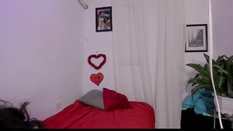 laura_and_kevin online show from March 2, 9:43 pm