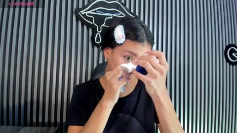 Laura online show from February 26, 12:47 pm