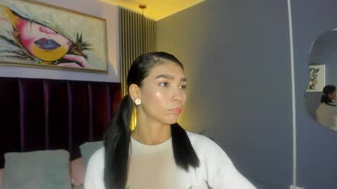 Laura online show from April 2, 12:36 pm