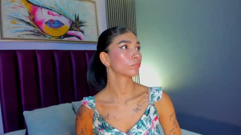 Laura online show from April 5, 12:35 pm