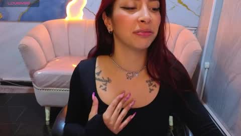 laura_b_ online show from May 3, 3:23 am