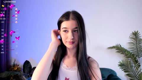 Laura online show from January 27, 8:28 pm