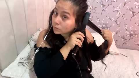 laura online show from January 21, 2:00 am