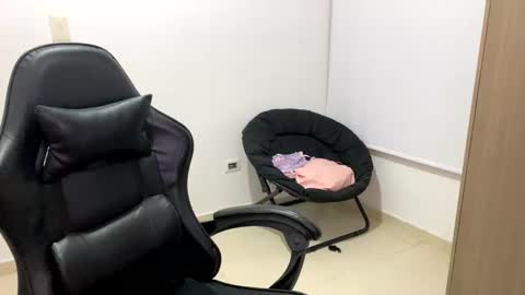 laura online show from October 29, 10:33 pm