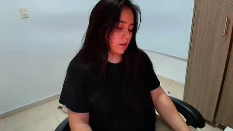 laura online show from December 17, 1:55 am